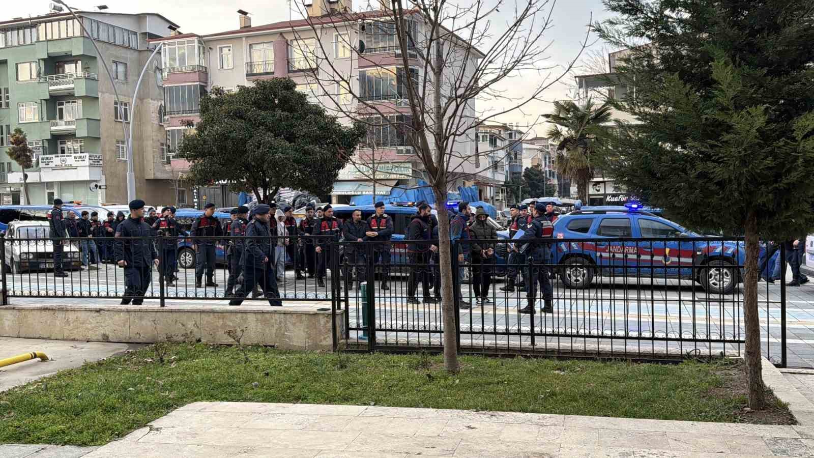 Tokat’ta 100 milyonluk yasa dışı bahis ve dolandırıcılık operasyonu: 16 gözaltı