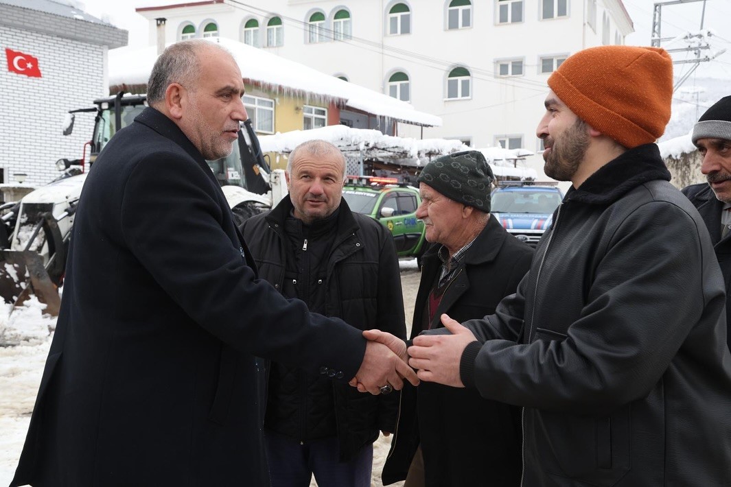 Canik’te kar mesaisi: Kaymakam Aydın ve Başkan Sandıkçı sahada
