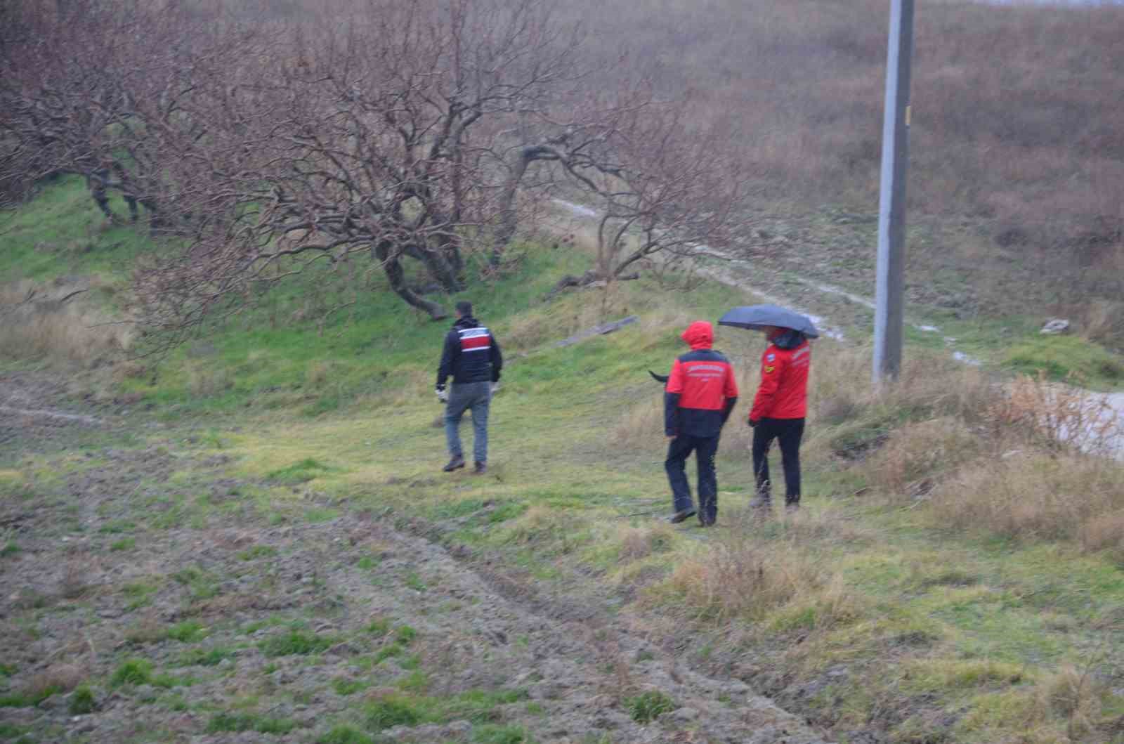 Demirci’de kayıp kadını arama çalışmaları 7’nci gününde sürüyor
