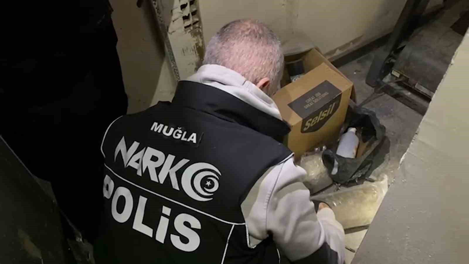 Marmaris’te uyuşturucu operasyonu: 3 tutuklama