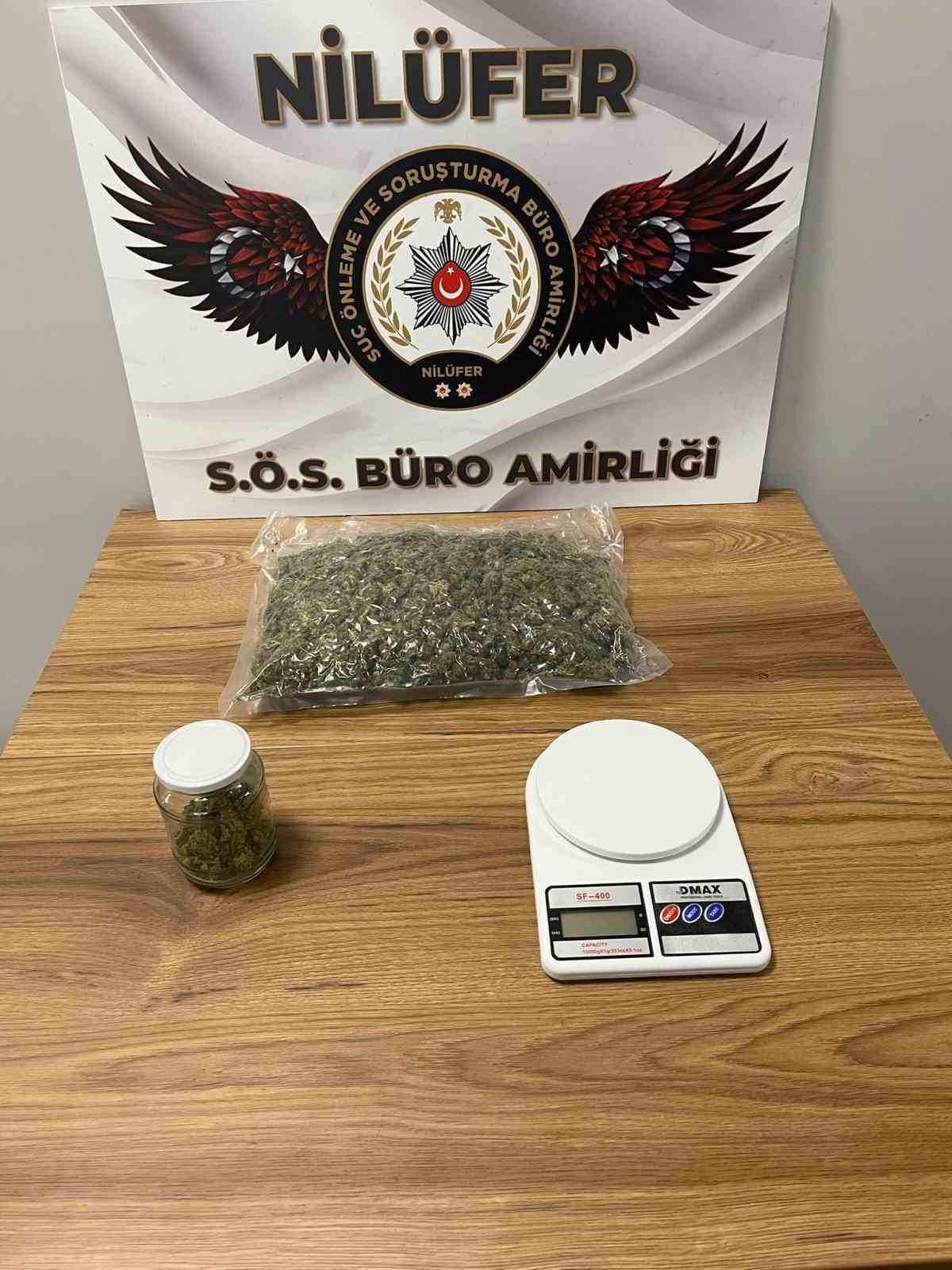 Bursa’da uyuşturucu operasyonu: 3 kilo 562 gram esrar ele geçirildi