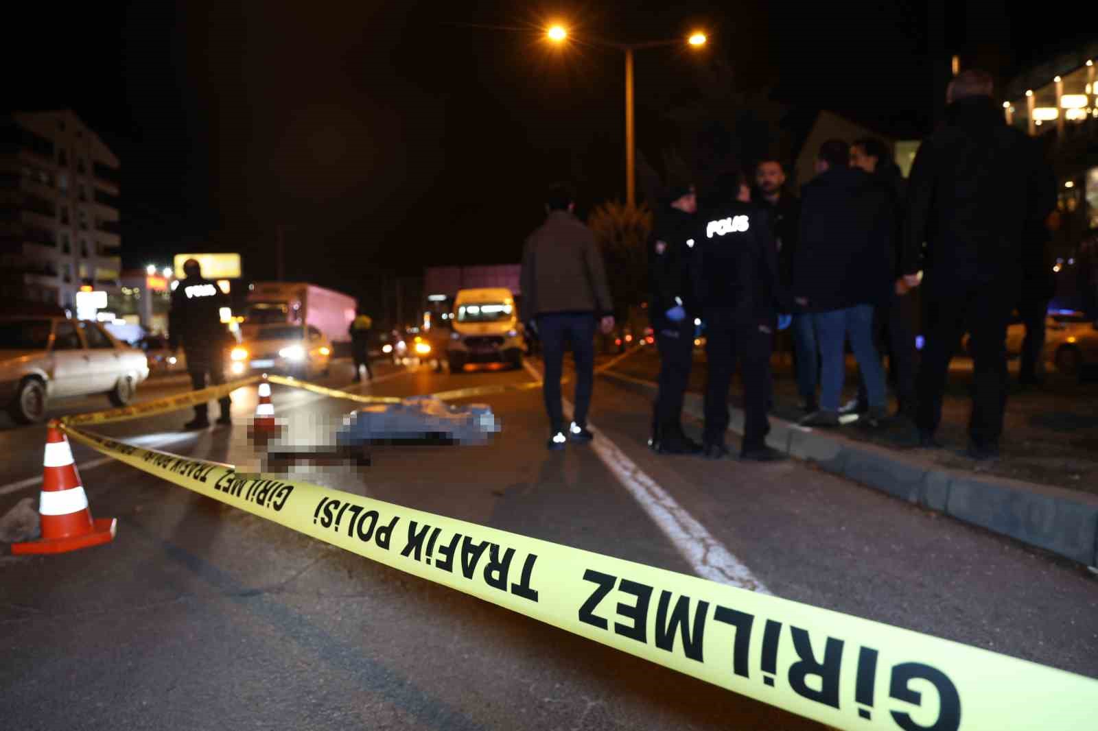 Yaya geçidinde feci kaza: 16 yaşındaki çocuk hayatını kaybetti