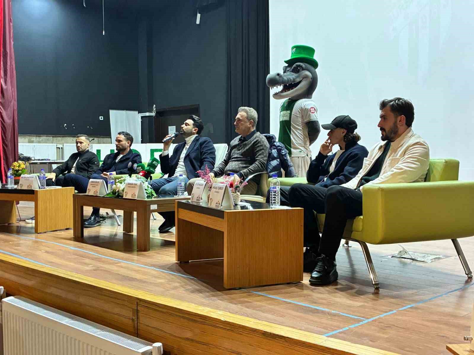 Bursaspor Mudanya’da öğrencilerle buluştu