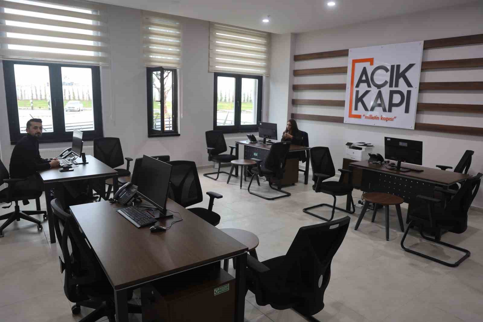 Vatandaşla devleti buluşturan Hatay Valiliği’nin yeni binası hizmete başladı