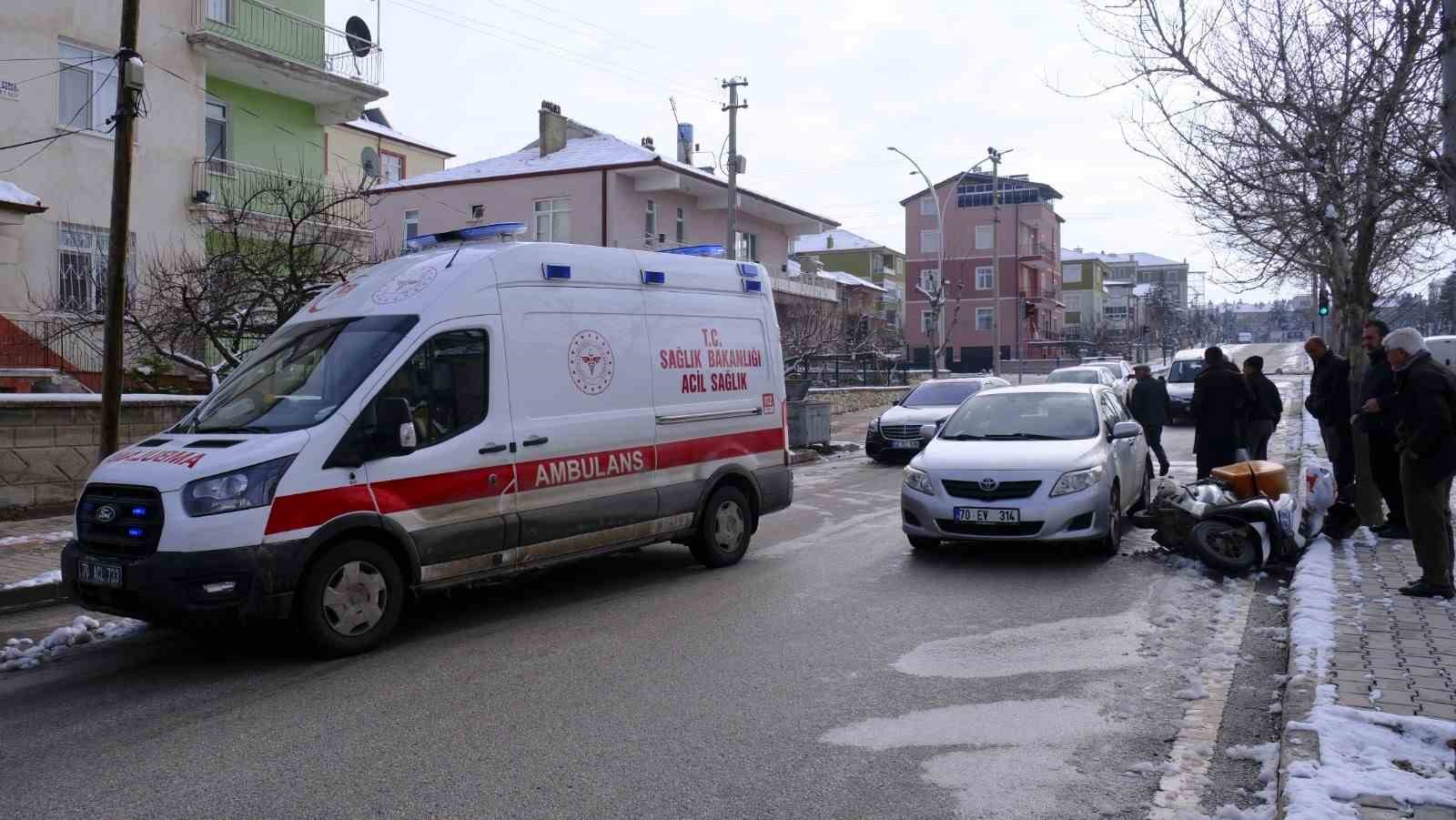 Karaman’da otomobille motokurye çarpıştı: 1 yaralı