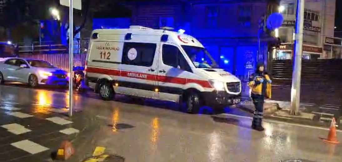 Bolu’da gece saatlerinde korkutan yangın: 2 kişi dumandan etkilendi