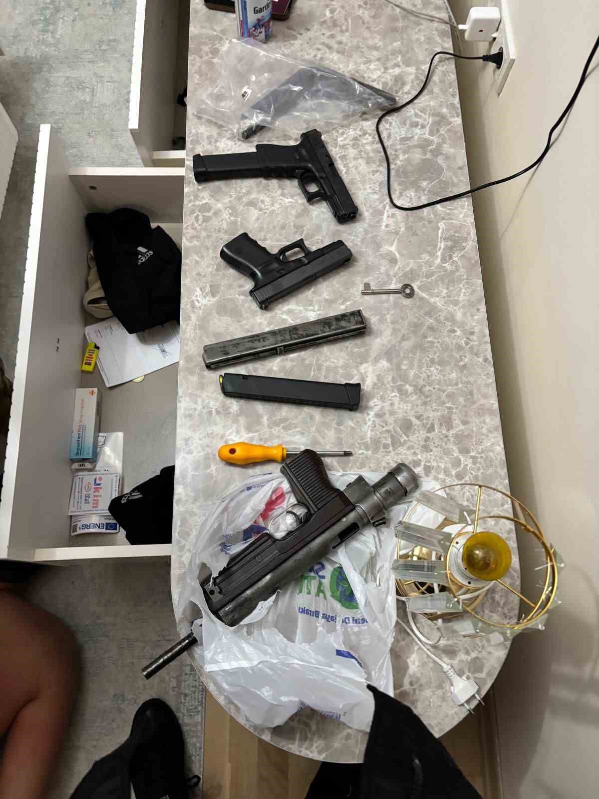 İstanbul’da yeni nesil suç çetelerine operasyon: 18 tutuklama