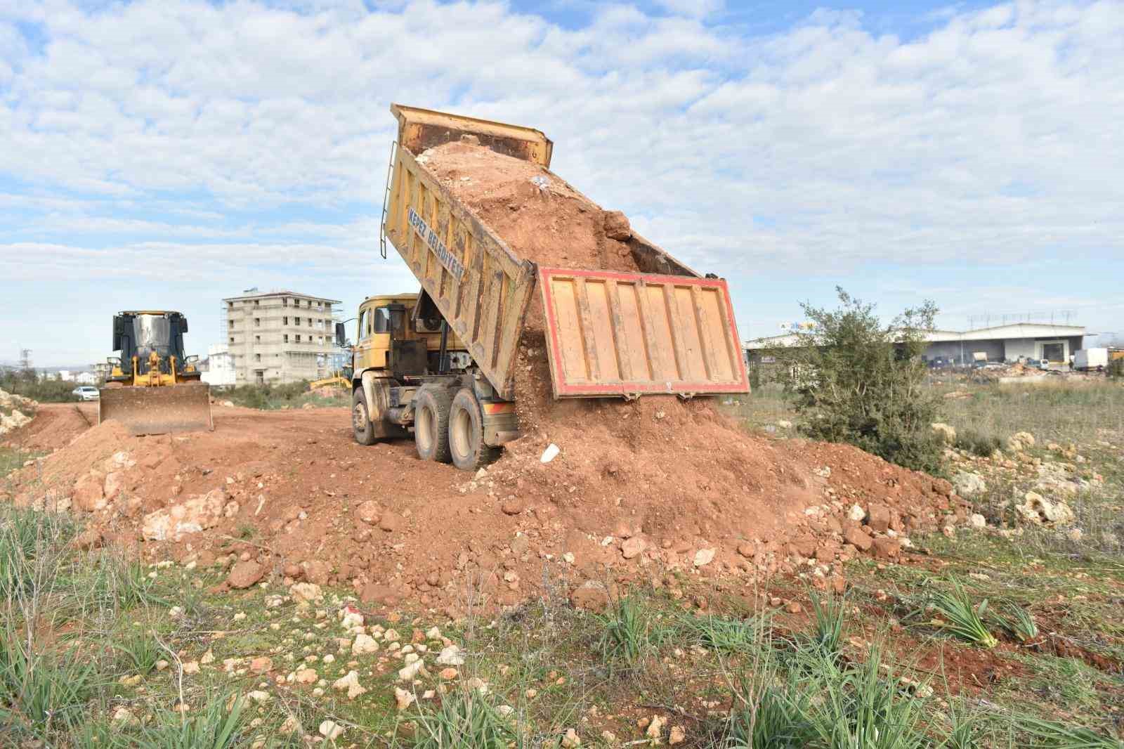 Kepez Belediyesi’nden Zeytinlik Mahallesi’ne yeni yol