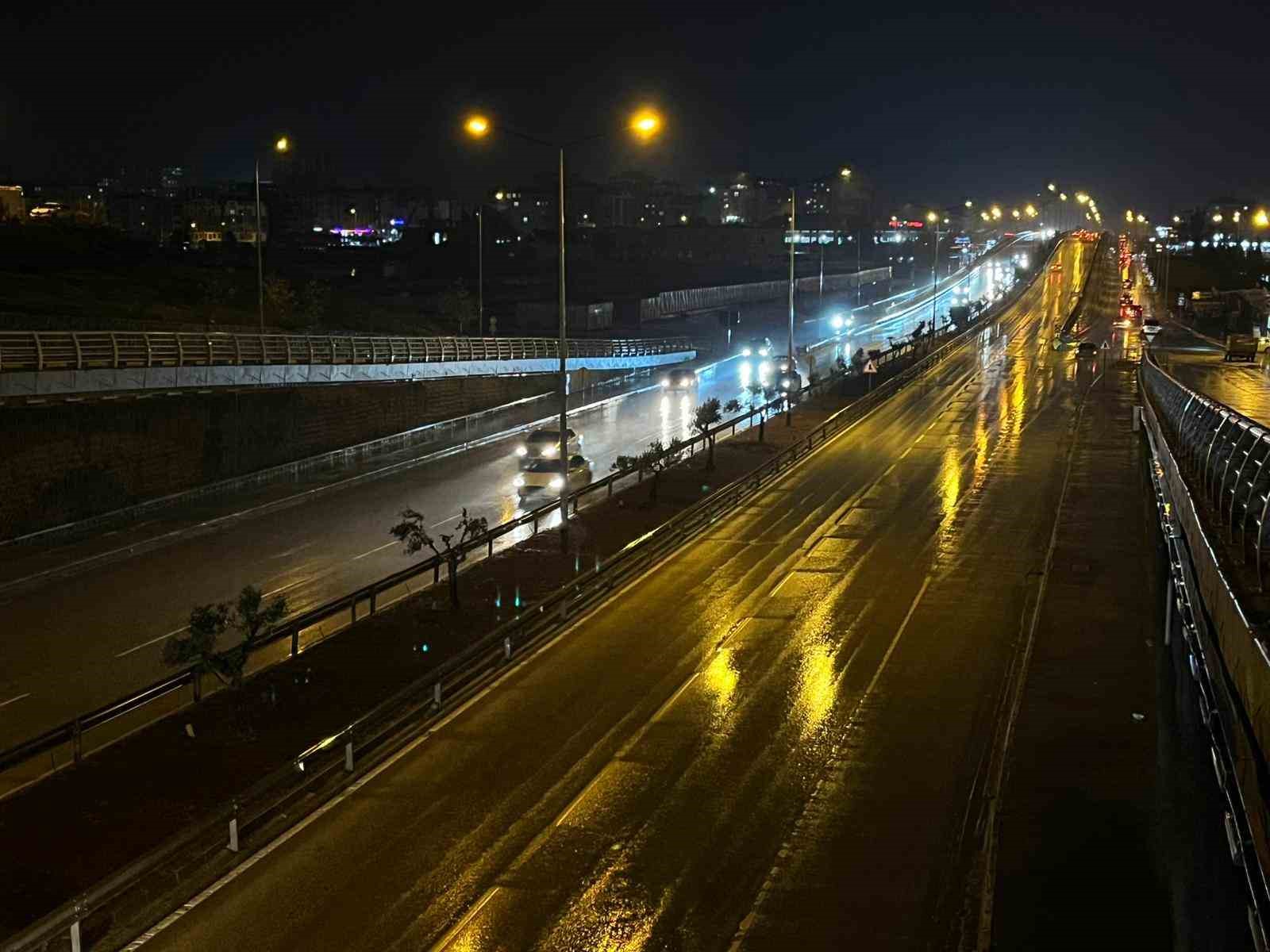 Hatay’da sis ve yağmur