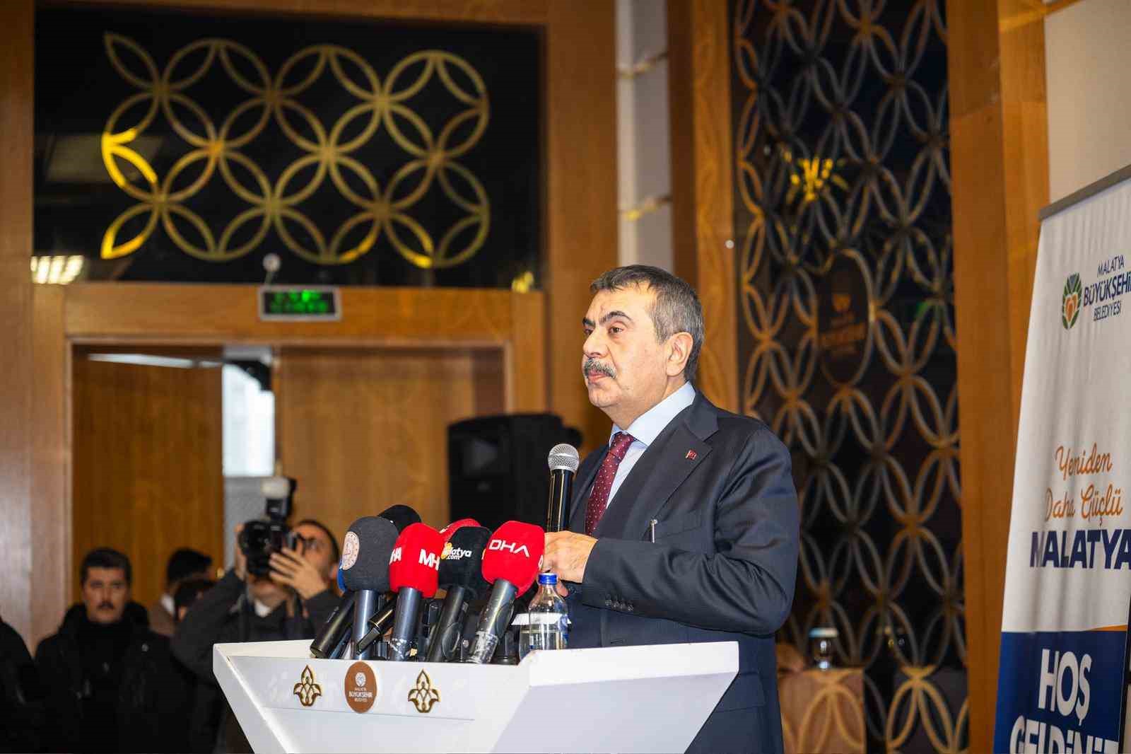 Malatya Büyükşehir Belediyesi 100 milyonluk 7 tesisi hizmete açtı