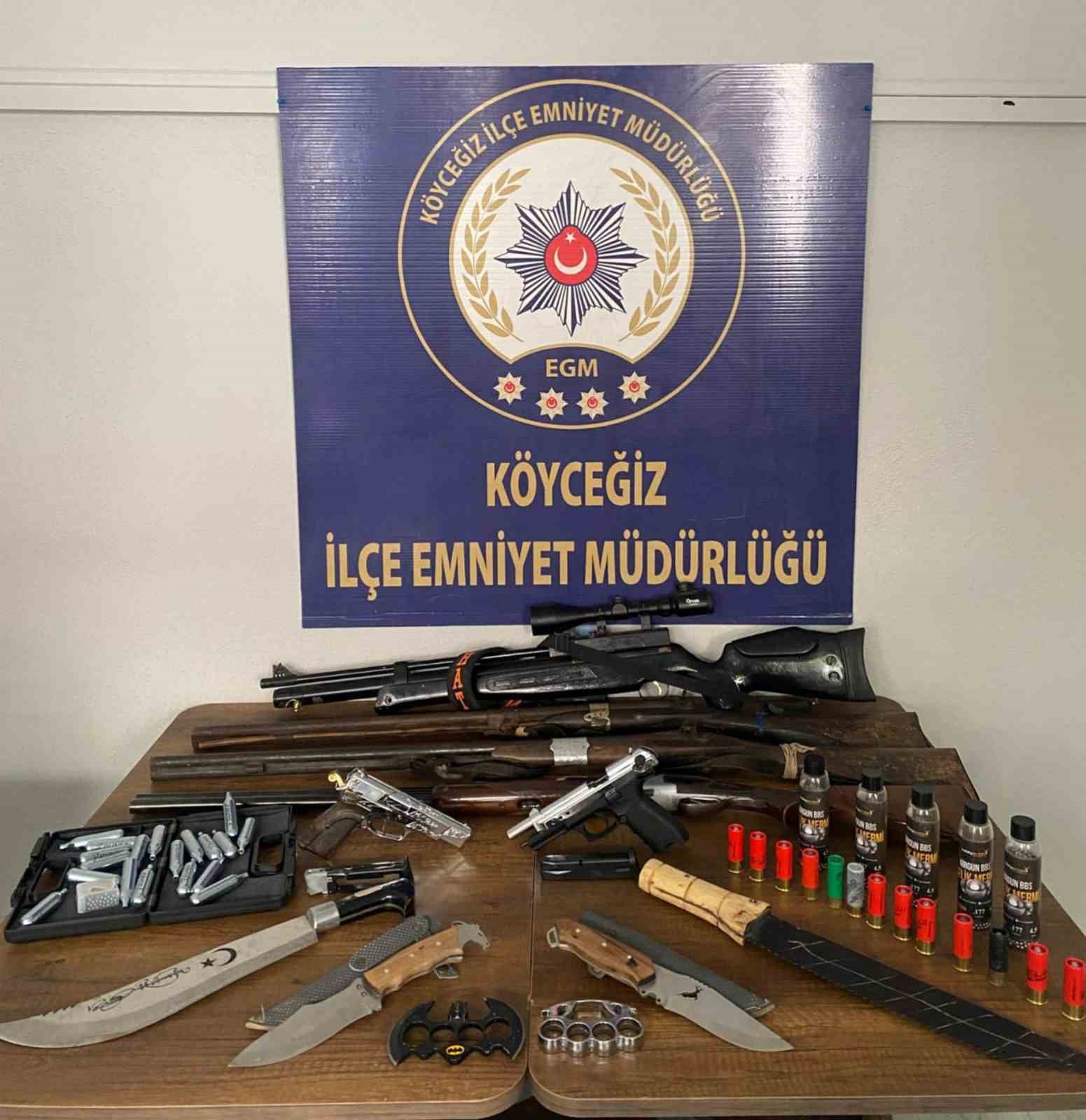 Muğla’da bir yılda 299 ruhsatsız tabanca ele geçirildi