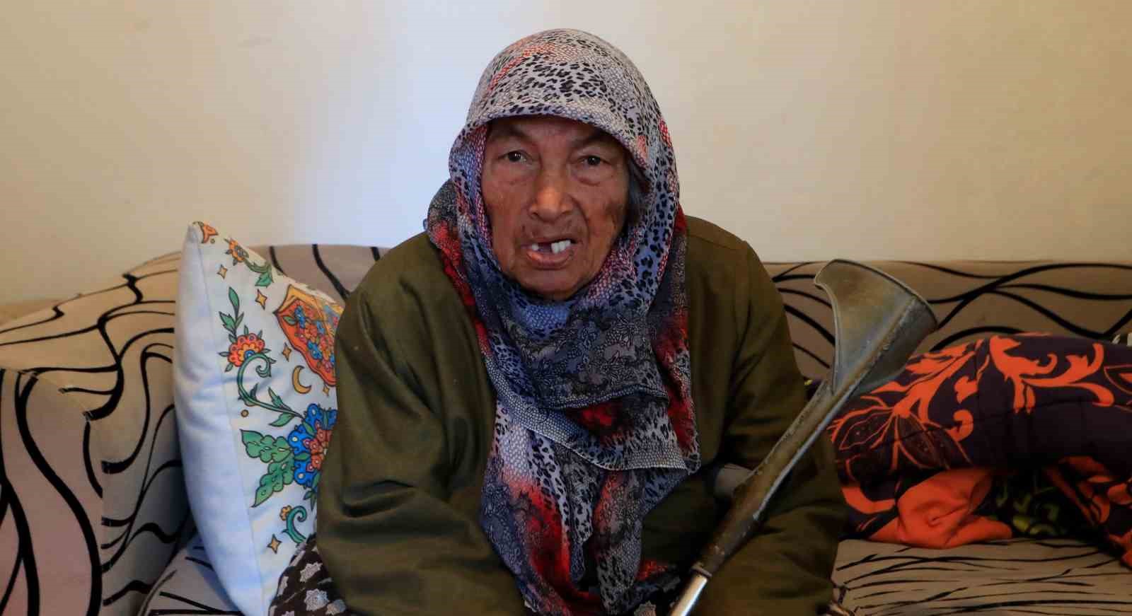 Evinin kapısını açtığı 20 yıllık arkadaşı evden elektrikli bisikleti alıp anneannesini bırakarak ortadan kayboldu