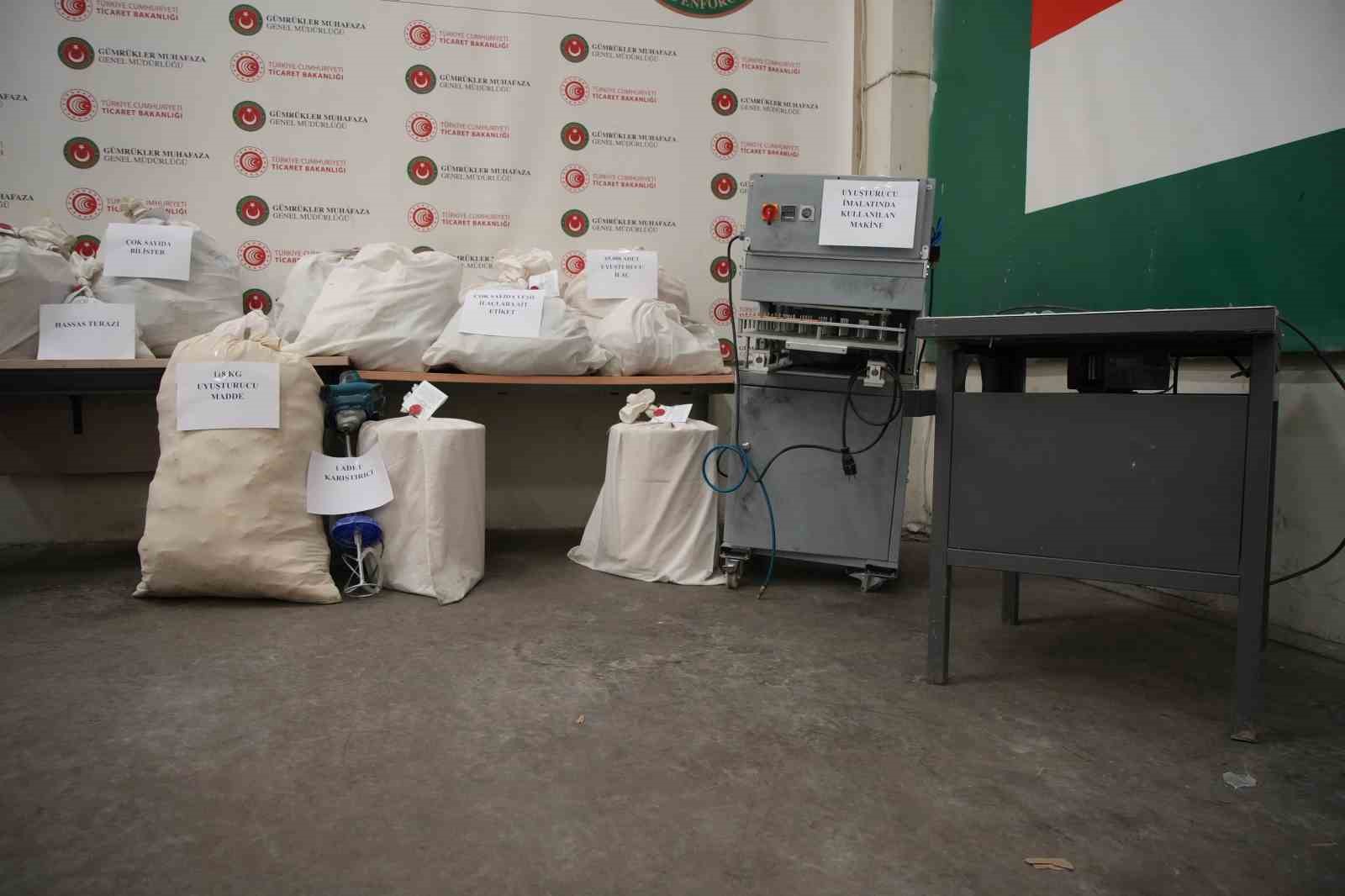 Edirne’de evini uyuşturucu imalathanesine çevirmiş: Operasyonda 117 kilo uyuşturucu ele geçirildi