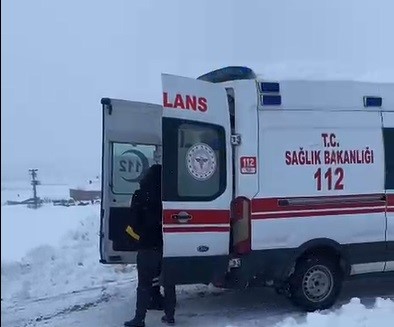 Zorlu kış şartlarında hasta kurtarma operasyonu