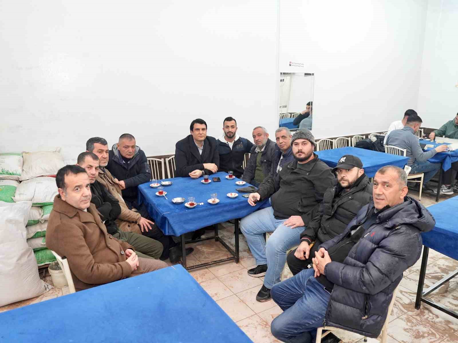 Yılmaz, tarihi mahallelerde esnaf ve vatandaşlarla buluştu