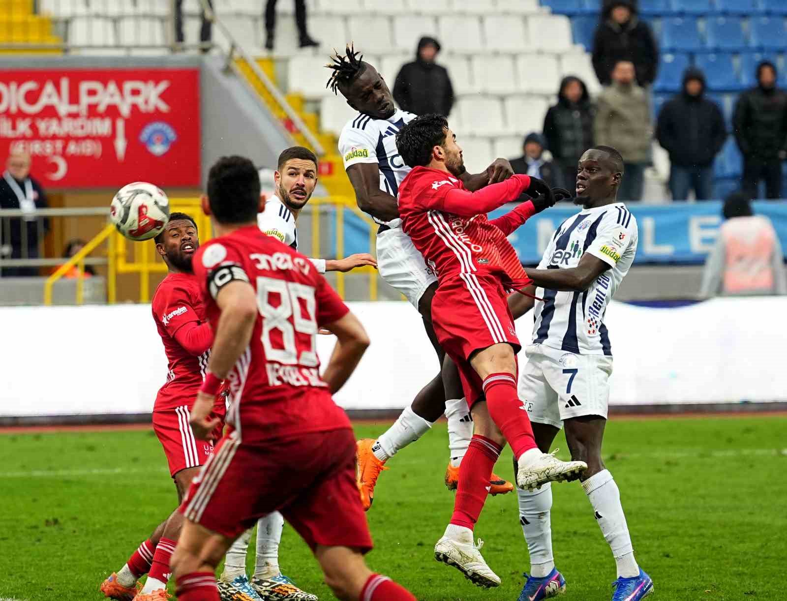 Trendyol Süper Lig: Kasımpaşa: 0 - Antalyaspor: 0 (Maç sonucu)