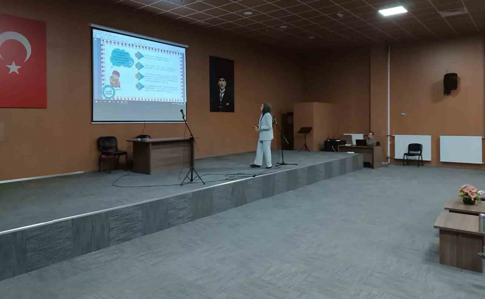 Hisarcık’ta öğrencilere yönelik bilinçlendirme eğitimleri