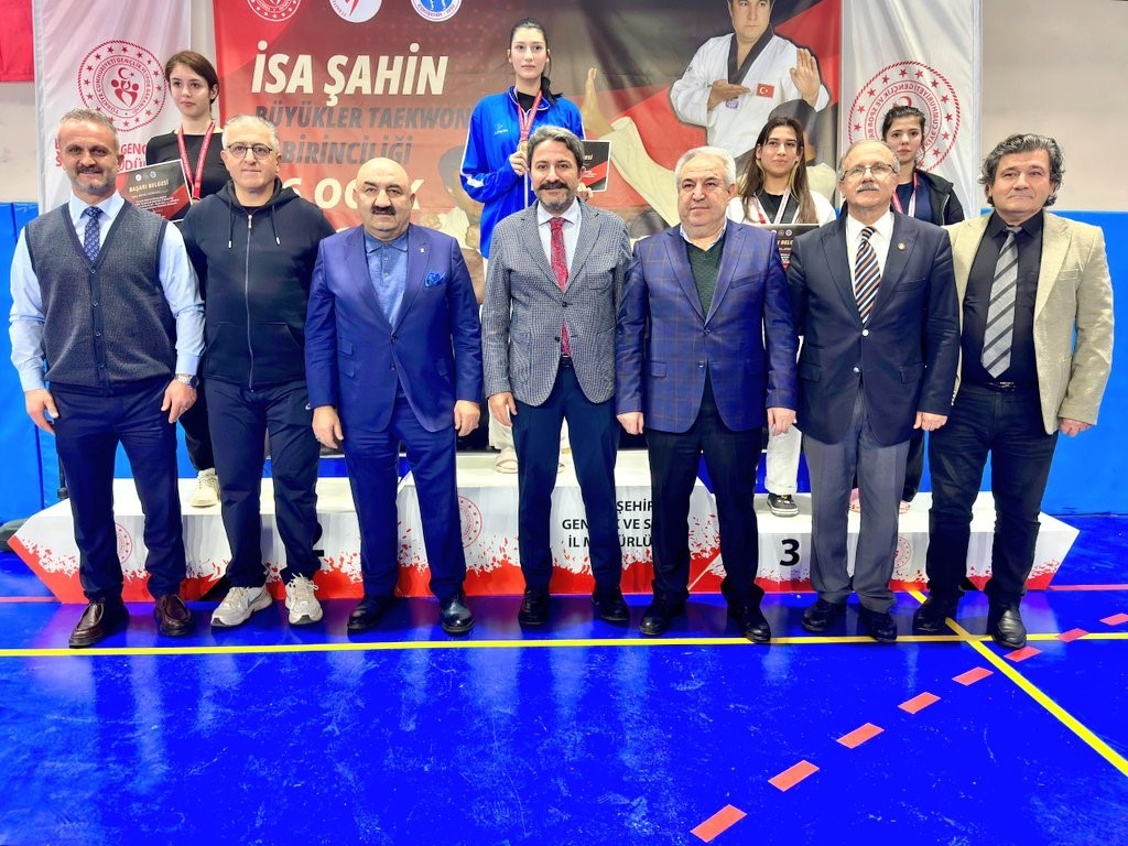 Eskişehir’de Büyükler Taekwondo İl Şampiyonası düzenlendi