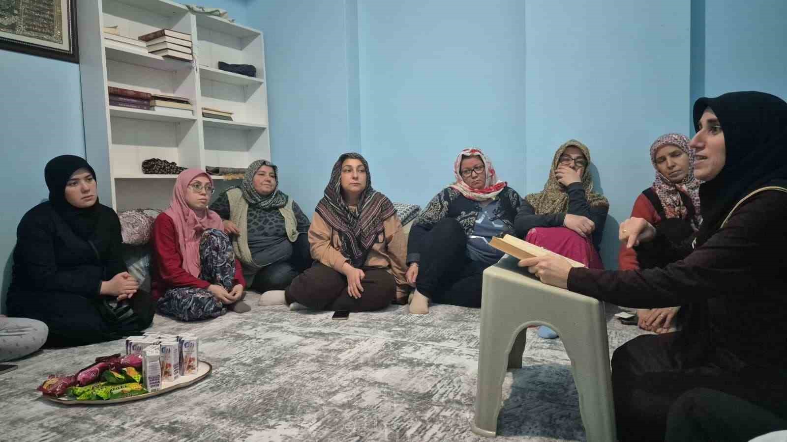 Aydın il genelindeki yurtlarda Miraç Kandili programları düzenlendi