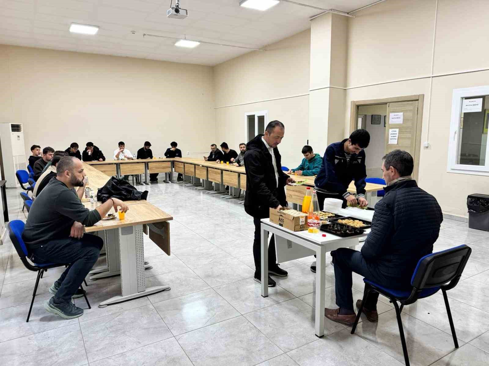 Aydın il genelindeki yurtlarda Miraç Kandili programları düzenlendi