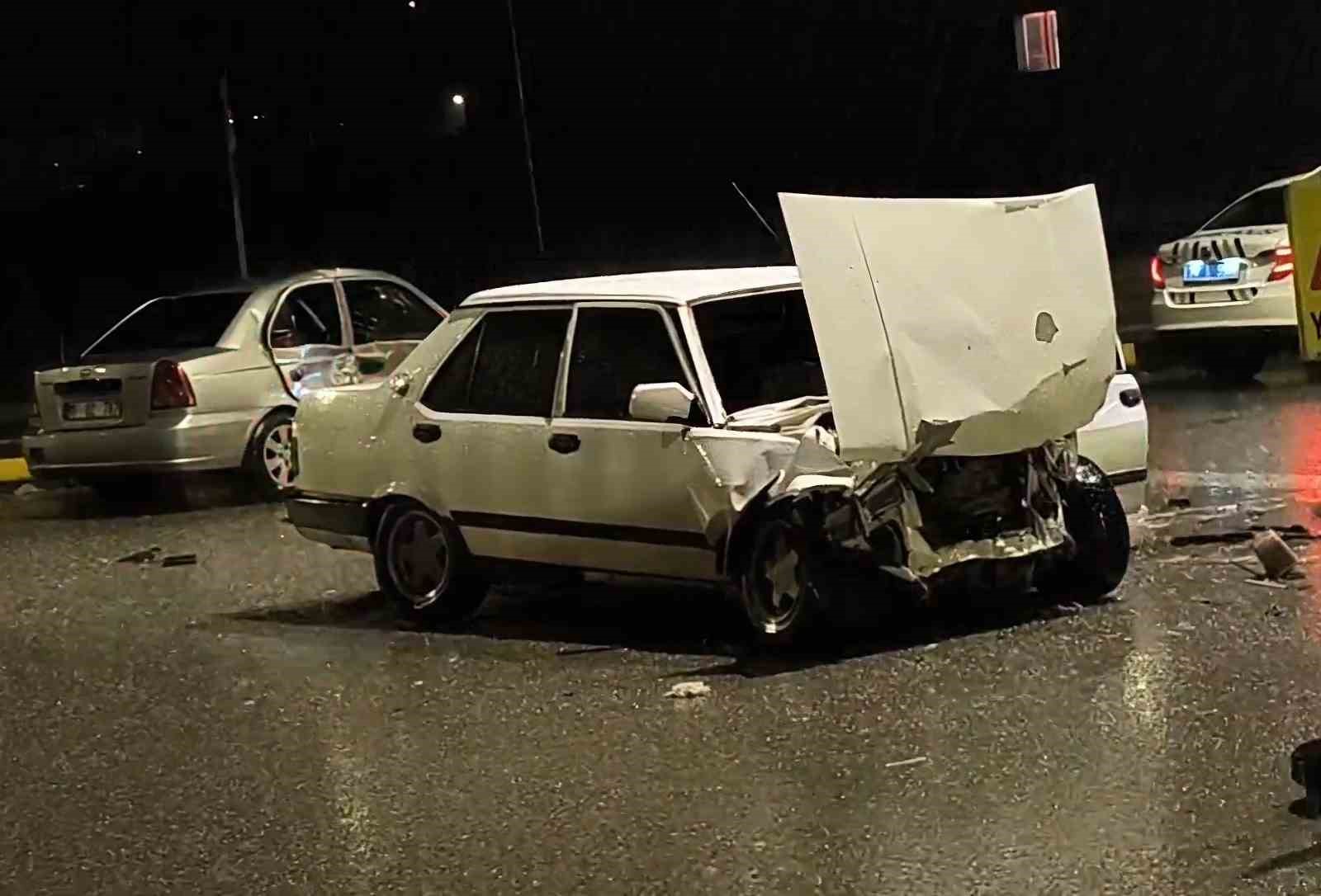 Bartın’da sağanak yağış kazayı beraberinde getirdi: 2 yaralı