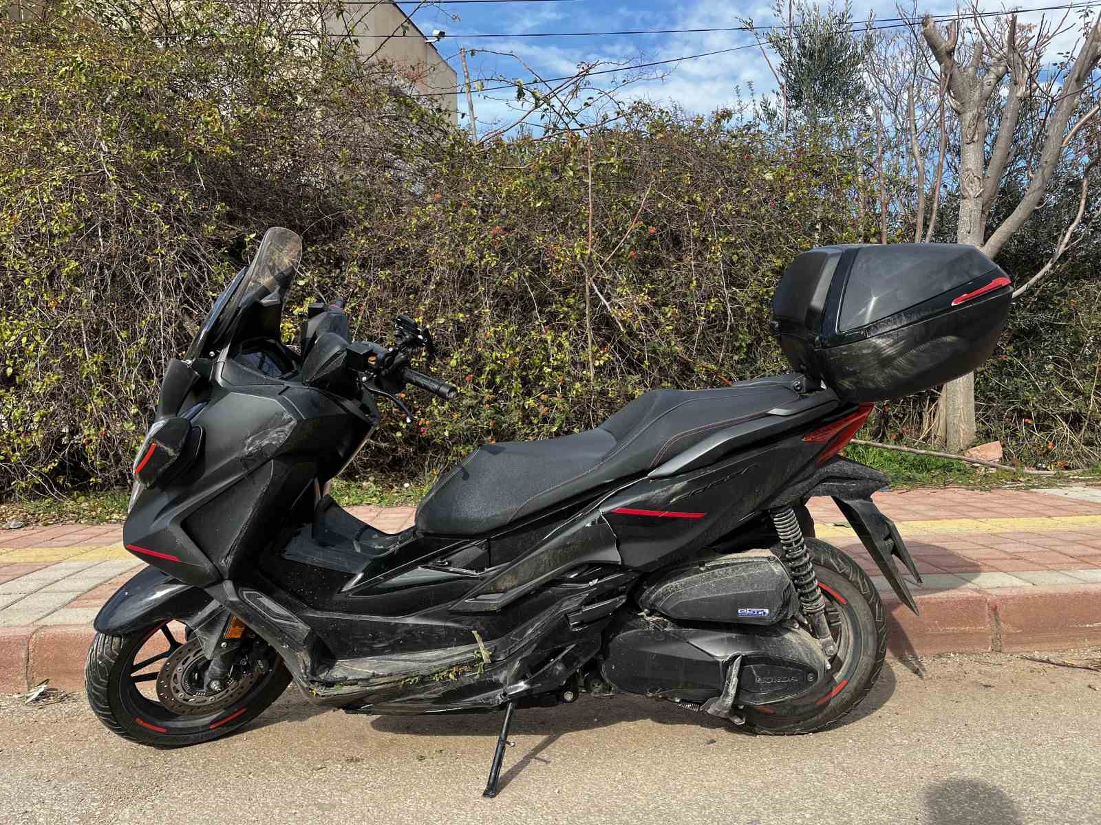 Antalya’da iki öğrenci karne almak için okula giderken kaza yaptı: 1 ölü, 1 yaralı