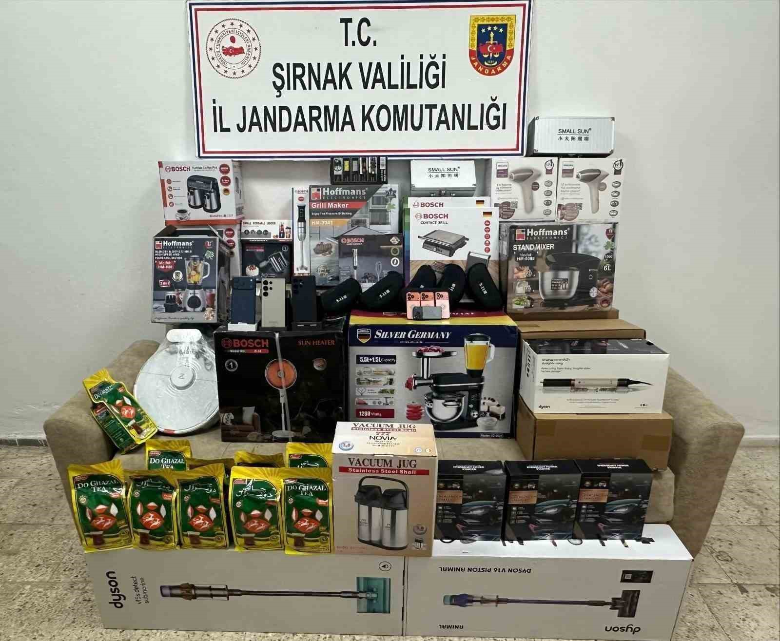 Şırnak’ta 34 milyonluk kaçak ürün ele geçti