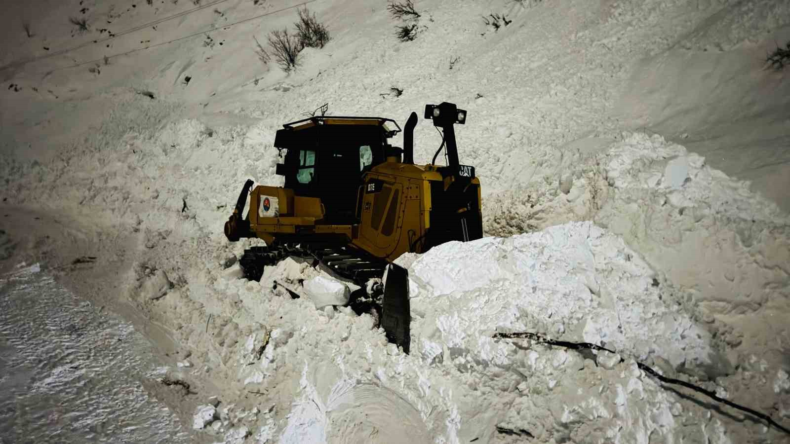 Beytüşşebap’ta son köy yolu açıldı