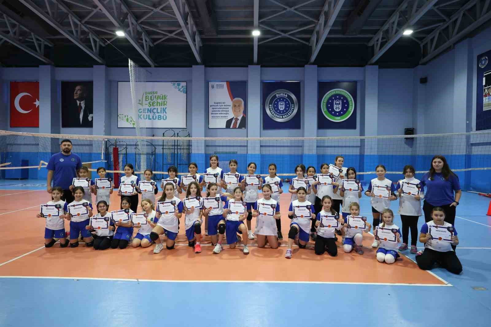 Büyükşehir kış okullarında sertifika heyecanı