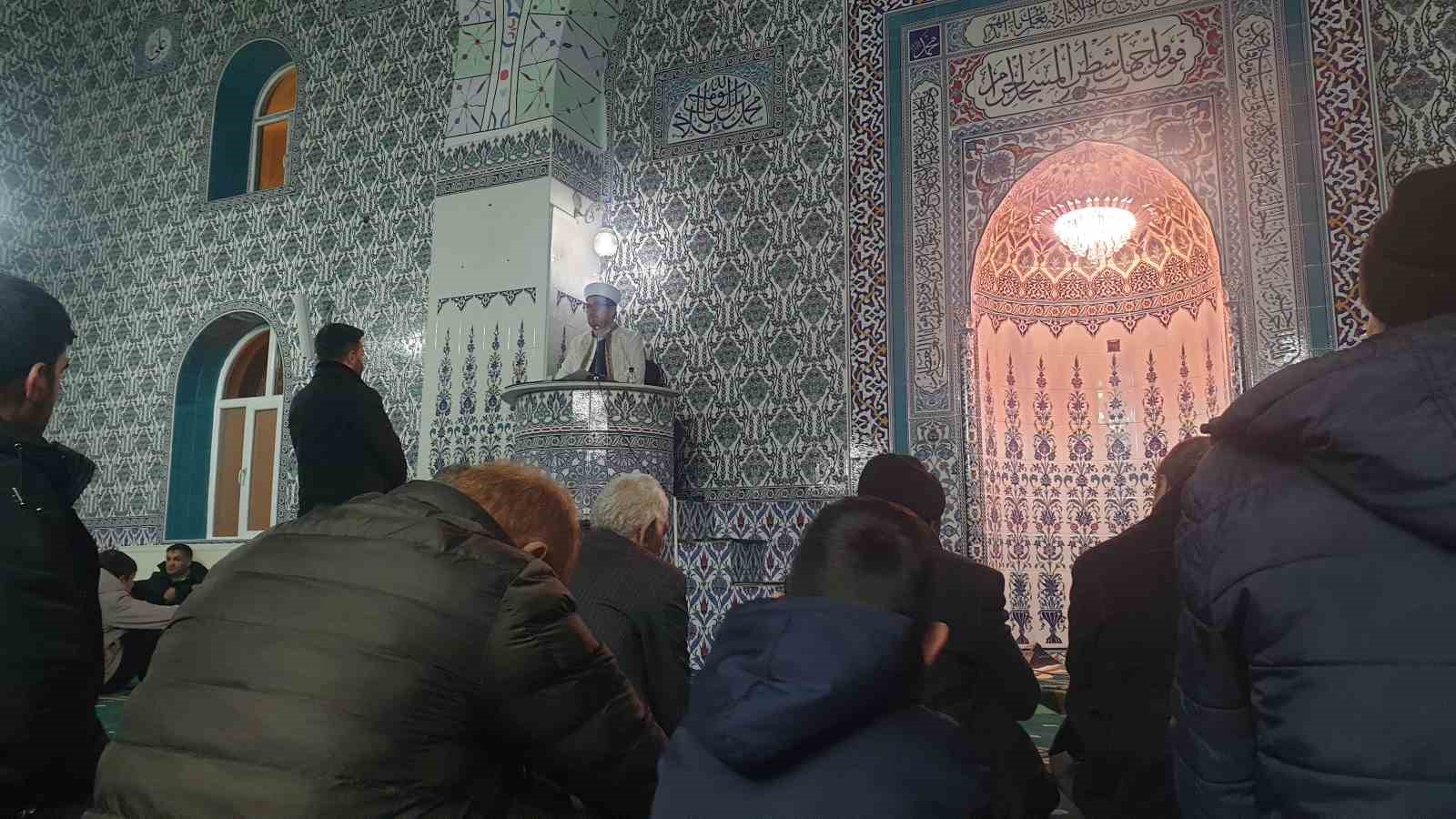 Başkale’de Miraç Kandili dualarla idrak edildi