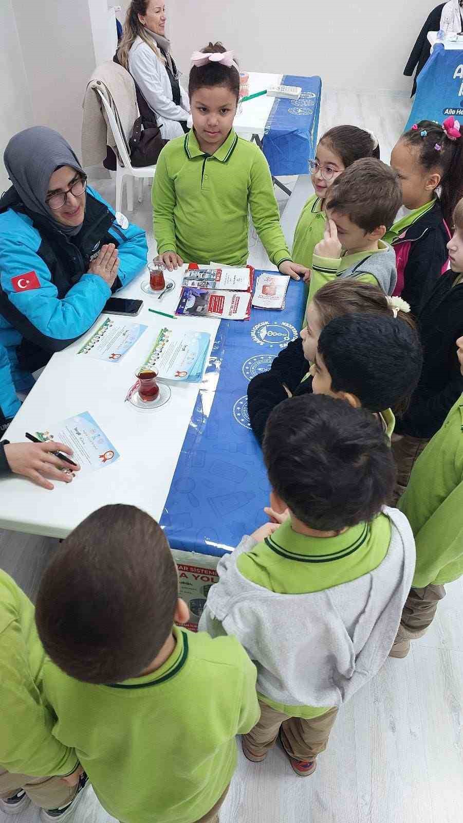 Okullarda sağlık okur yazarlığı eğitimi verildi