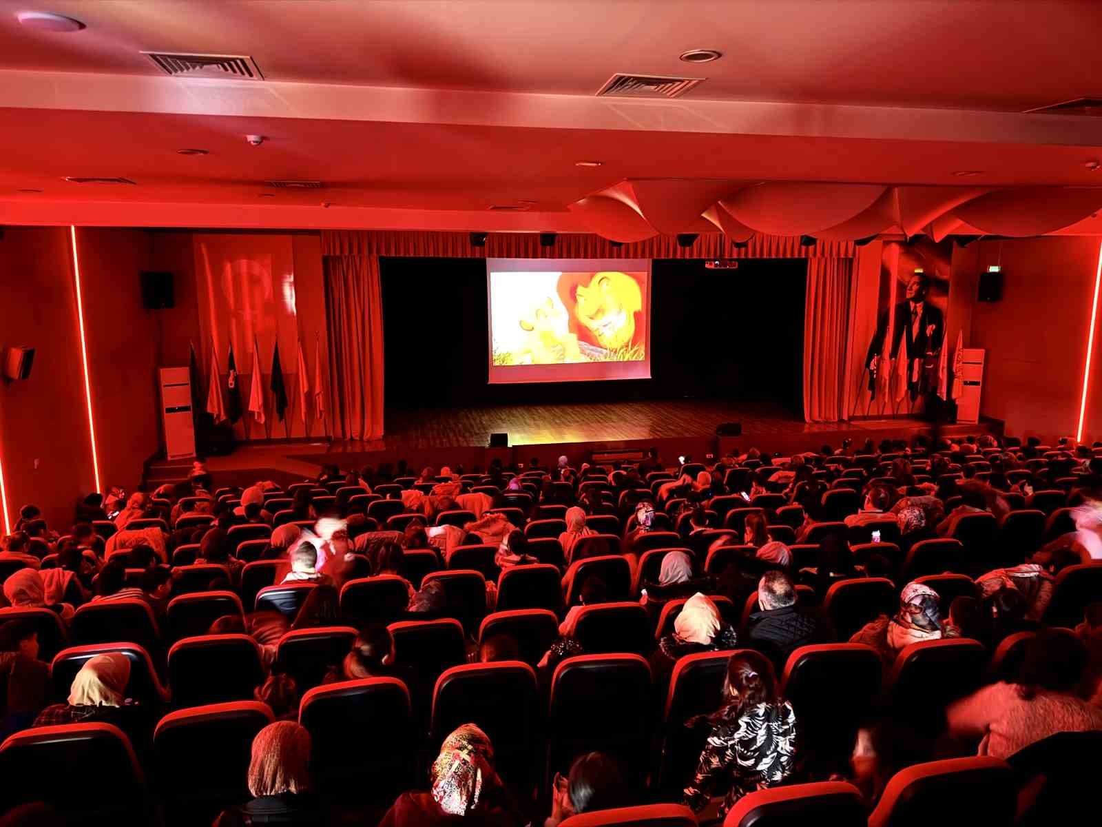 Başkan Özdoğan’dan öğrencilere yarıyıl tatili müjdesi