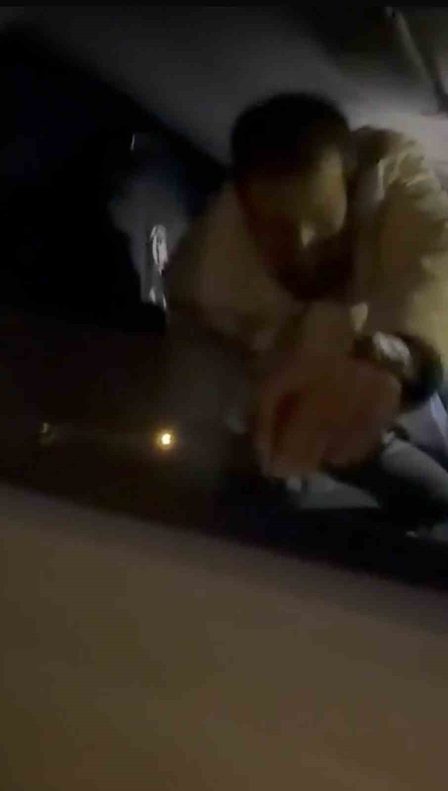 Yol verme tartışmasında 2 kişiyi bıçakla yaralayan şahıs yakalandı