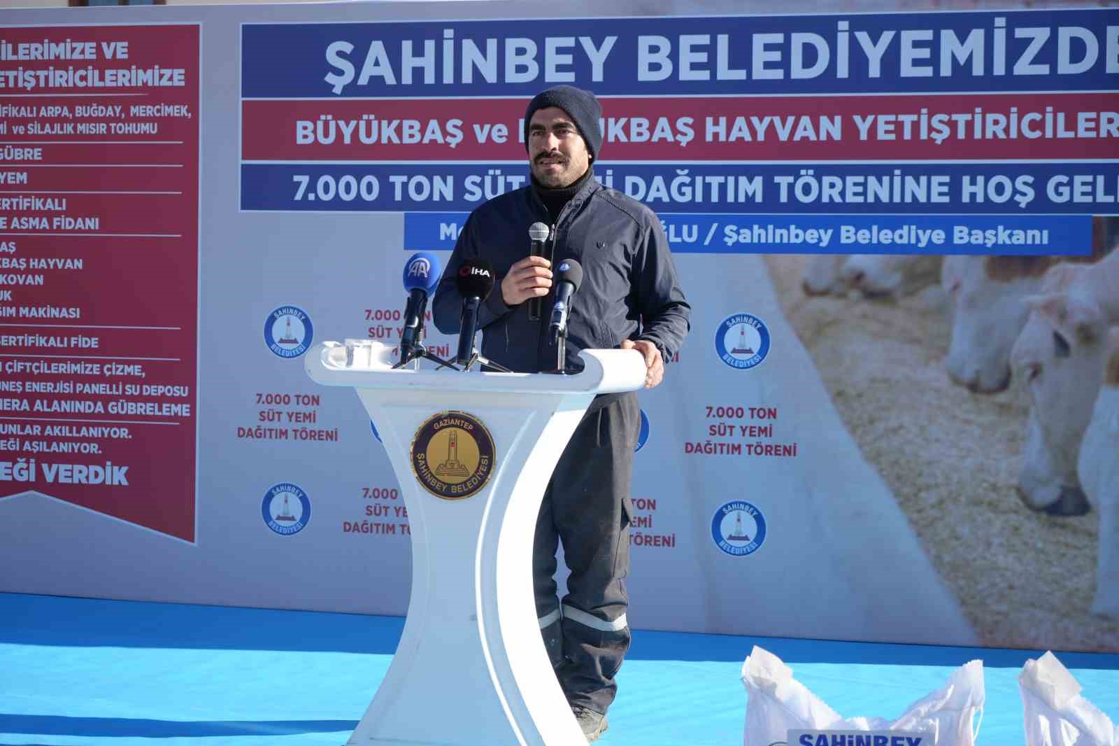 Şahinbey Belediyesinden hayvan yetiştiricilerine 7 bin ton yem desteği