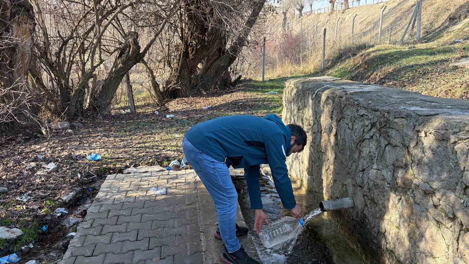 Ankara’da su isyanı: Kesinti bitmiyor, akan su çamur gibi