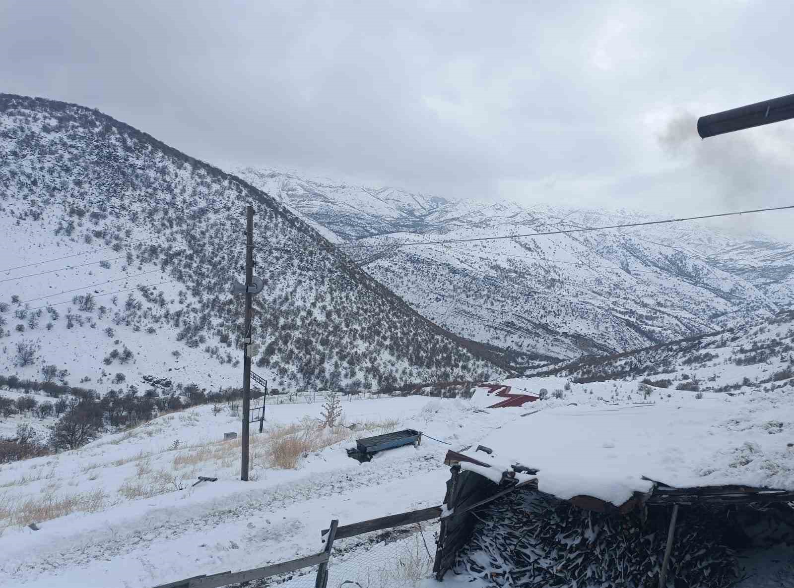 Malatya’da kırsal kesimlerde kar etkili oluyor