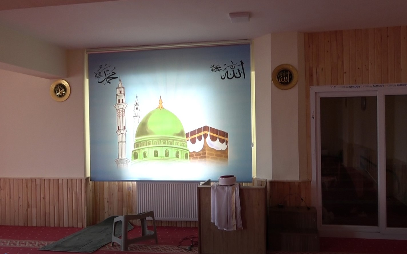 Çocuklara müezzinlik öğretme tartışmasında imama yumruklu saldırı