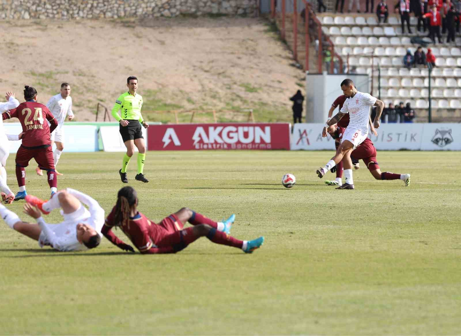 Trendyol 1. Lig: Bandırmaspor: 4 - Pendiksporspor: 1