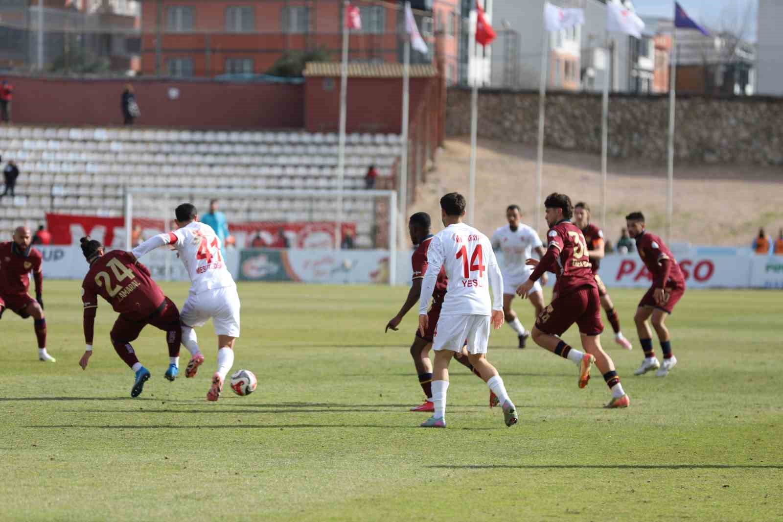 Trendyol 1. Lig: Bandırmaspor: 4 - Pendiksporspor: 1
