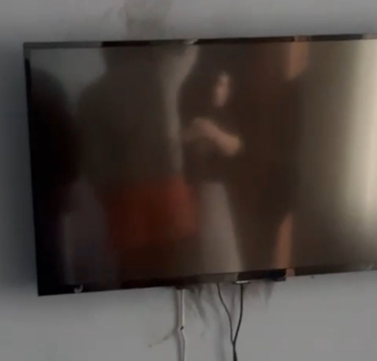 Turgutlu’da bir eve yıldırım düştü