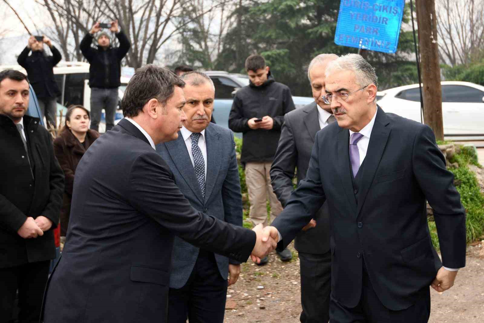 Başkan Aydın, özel Gereksinimli çocukların karne sevincini paylaştı