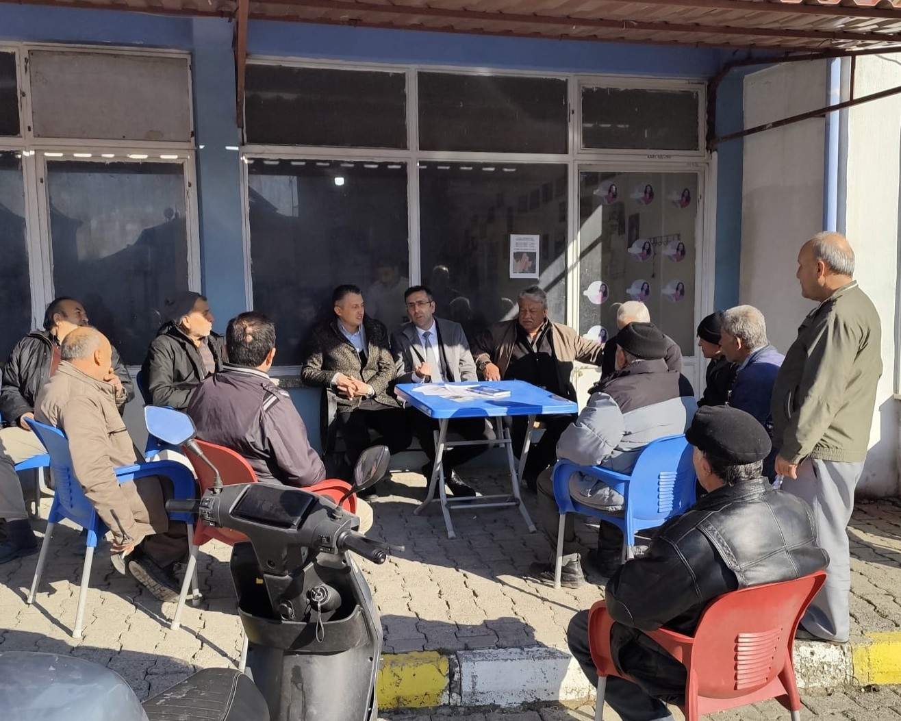 Uşak’ta tarım teşkilatı çiftçilerle bir araya geldi