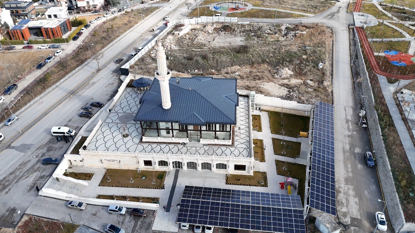 Ankara’da kendi kendine yeten cami modeli: Güneş enerjisiyle tüm giderler karşılanıyor