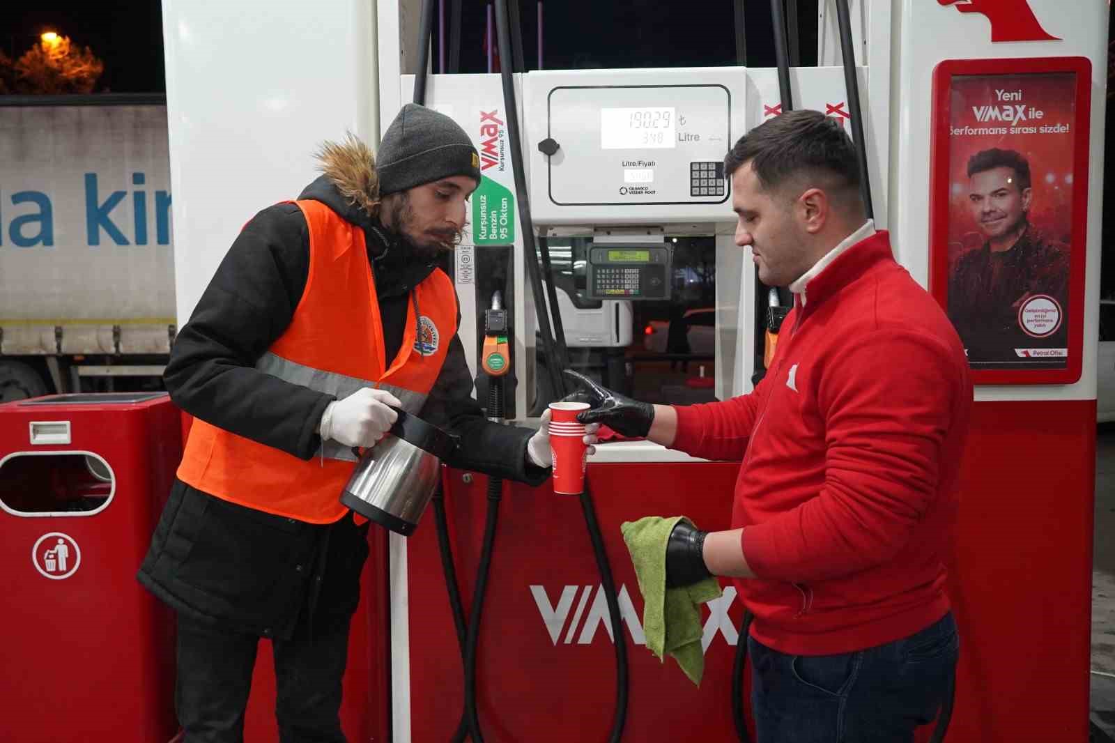 Atakum’da yoğun kar mesaisi