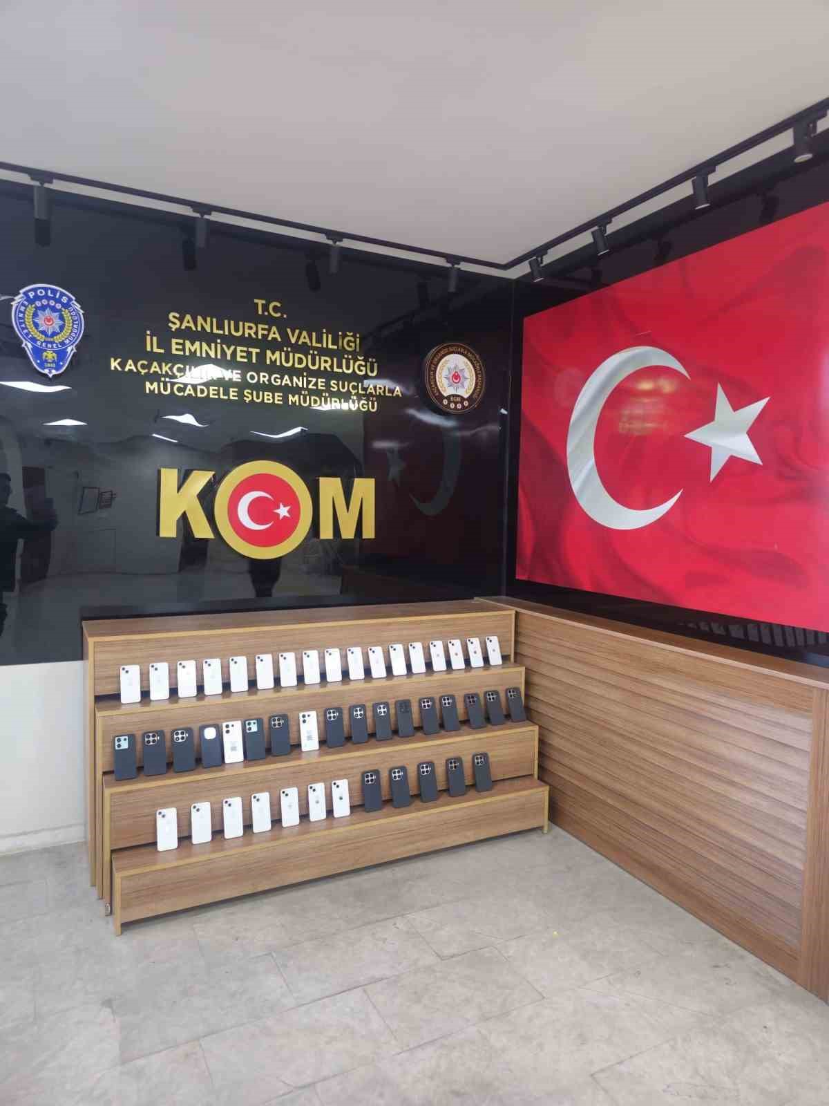 Şanlıurfa’da gümrük kaçağı cep telefonu operasyonu: 3 gözaltı