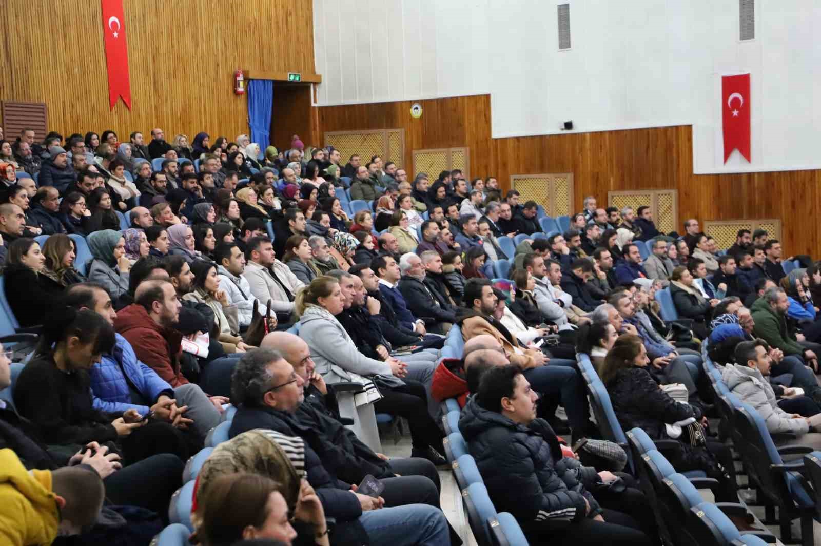 Rektör Prof. Dr. Göktaş, akademik personelle bir araya geldi