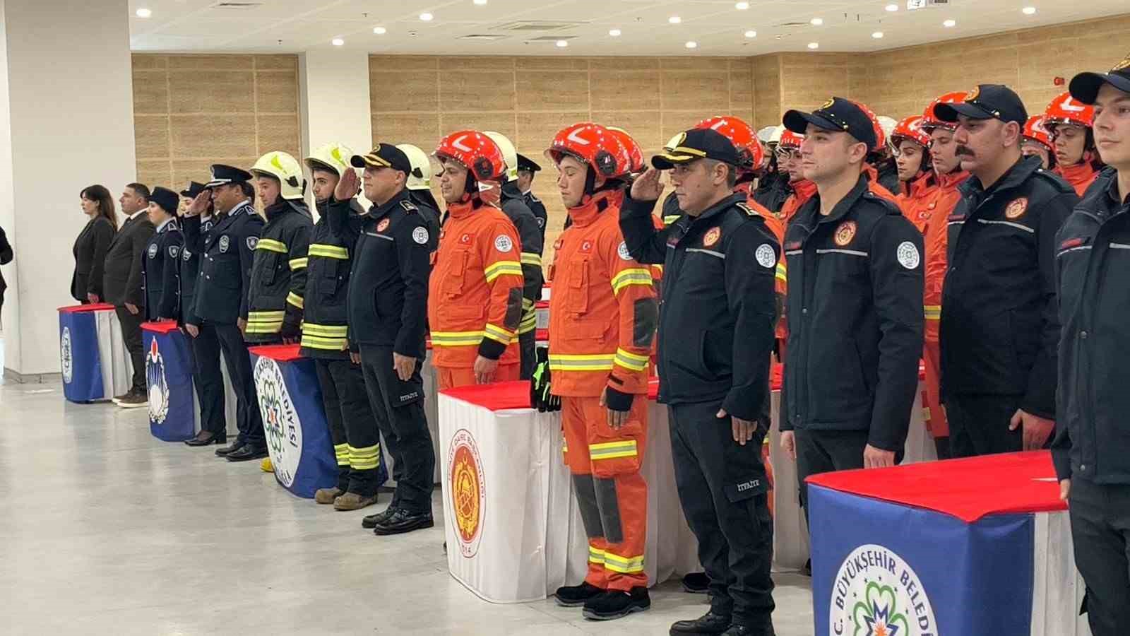 Muğla Büyükşehir Belediyesi’nde 100 yeni memur için yemin töreni düzenlendi