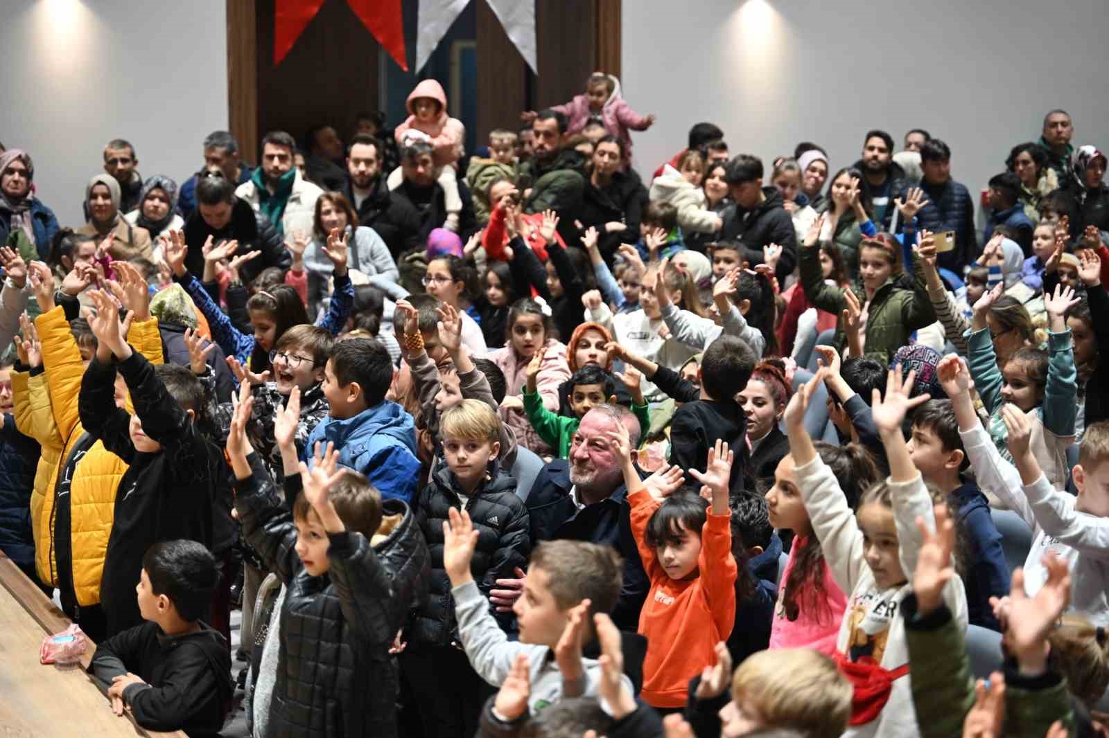 Karacabey Belediyesi’nden çocuklara unutulmaz sömestr şöleni