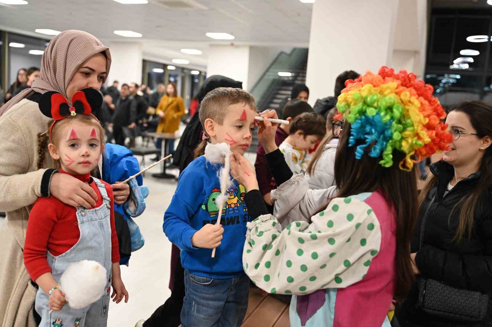 Karacabey Belediyesi’nden çocuklara unutulmaz sömestr şöleni