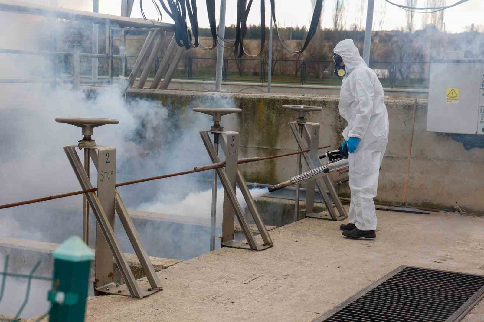 Uşak Belediyesi haşerelere karşı gereken önlemleri aldı